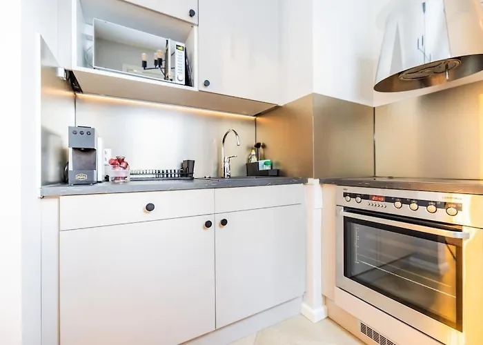 30M2 Studio - 500M From Train Station To Airport And Helsinki City Centre
